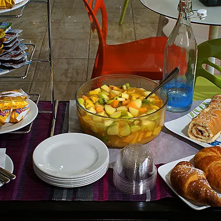 Bed & Breakfast Olive Garden & Petite Maison 2*