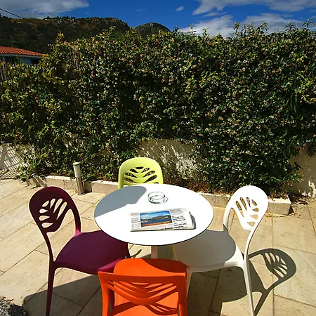 Olive Garden & Petite Maison Bed & Breakfast Posada (Sardinia)