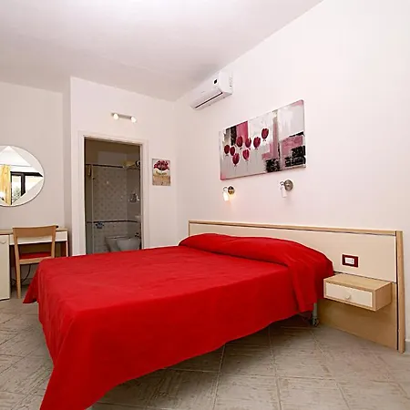 Bed and breakfast Olive Garden & Petite Maison Posada (Sardinia)
