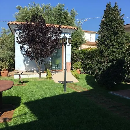 Olive Garden & Petite Maison 2* Posada (Sardinia)