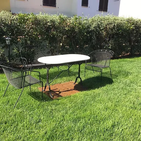 Bed & Breakfast Olive Garden & Petite Maison 2*