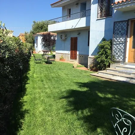 Olive Garden & Petite Maison Bed & Breakfast 2*