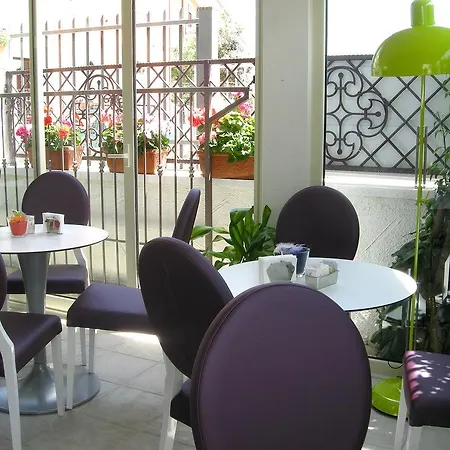 Olive Garden & Petite Maison Posada