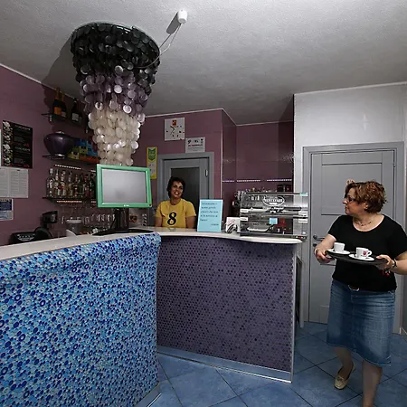 Olive Garden & Petite Maison Bed & Breakfast 2*