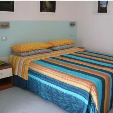 Bed & Breakfast Olive Garden & Petite Maison 2*